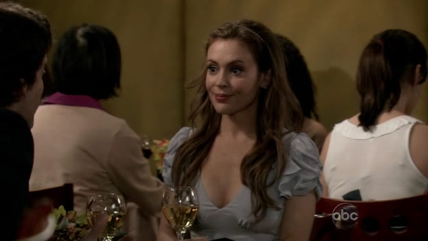 Charmed-Online-dot-net_RomanticallyChallenged1x02-0488.jpg