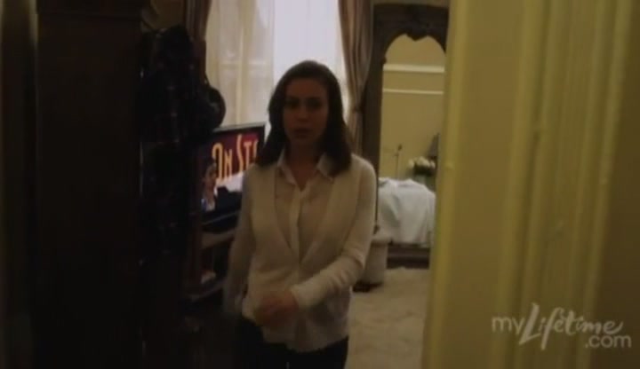 Charmed-Online-dot-net_SundaysAtTiffanys0112.jpg