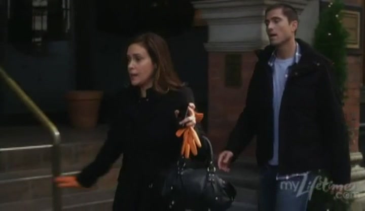 Charmed-Online-dot-net_SundaysAtTiffanys0816.jpg