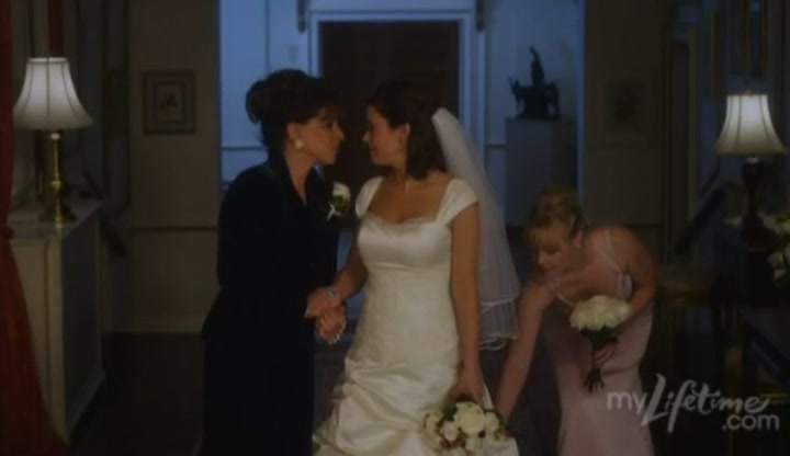 Charmed-Online-dot-net_SundaysAtTiffanys3952.jpg