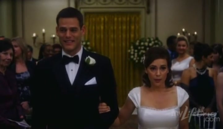 Charmed-Online-dot-net_SundaysAtTiffanys4048.jpg