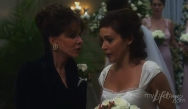 Charmed-Online-dot-net_SundaysAtTiffanys4092.jpg