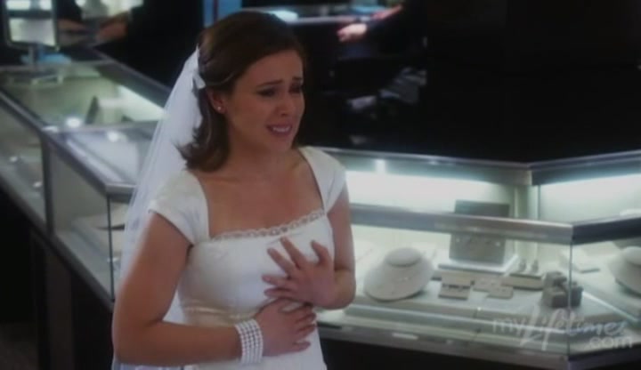 Charmed-Online-dot-net_SundaysAtTiffanys4245.jpg