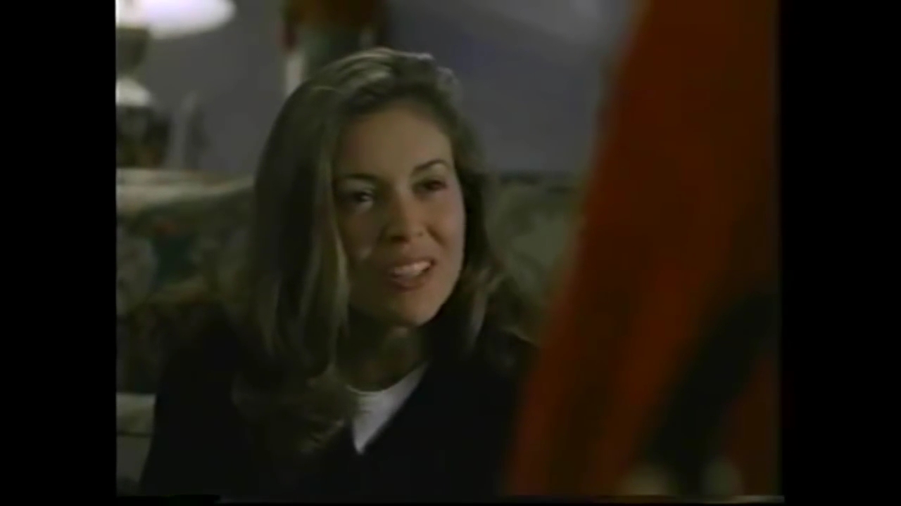 Charmed-Online-dot-NL_TheSurrogate1101.jpg