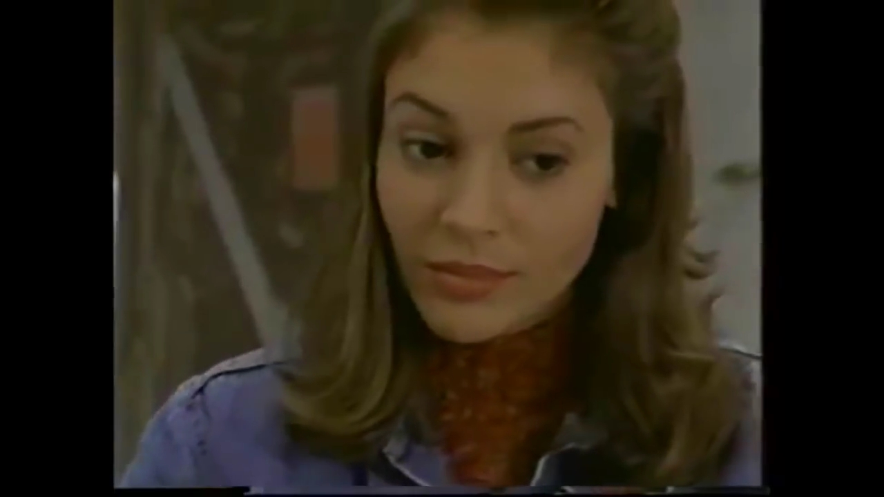 Charmed-Online-dot-NL_TheSurrogate1141.jpg