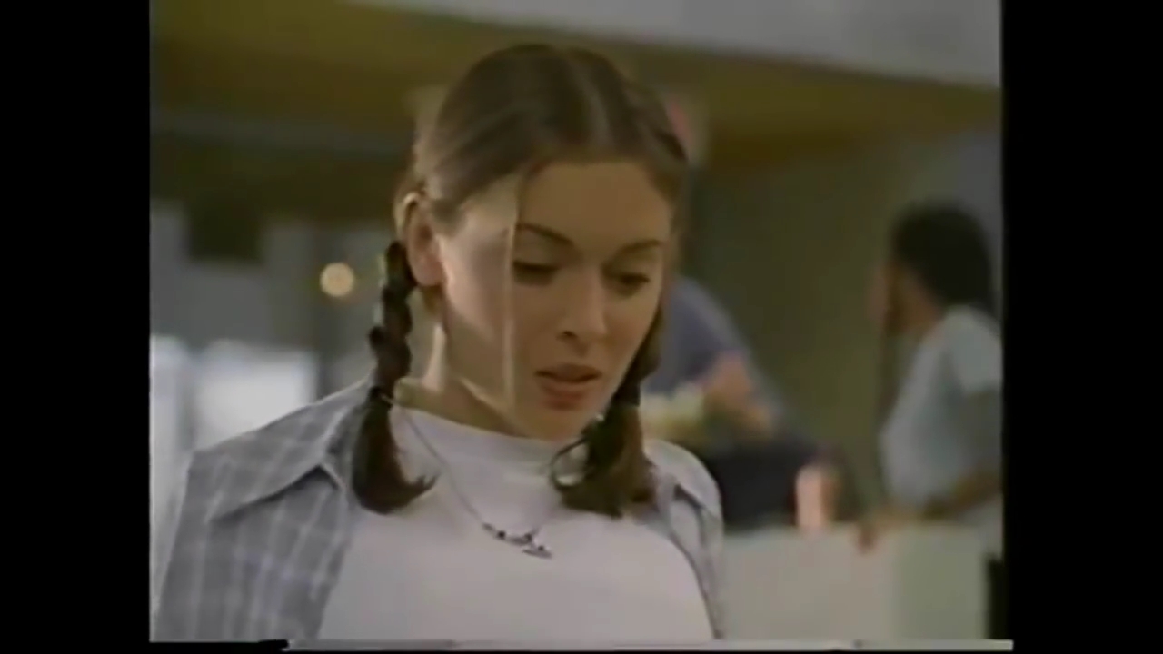 Charmed-Online-dot-NL_TheSurrogate1490.jpg