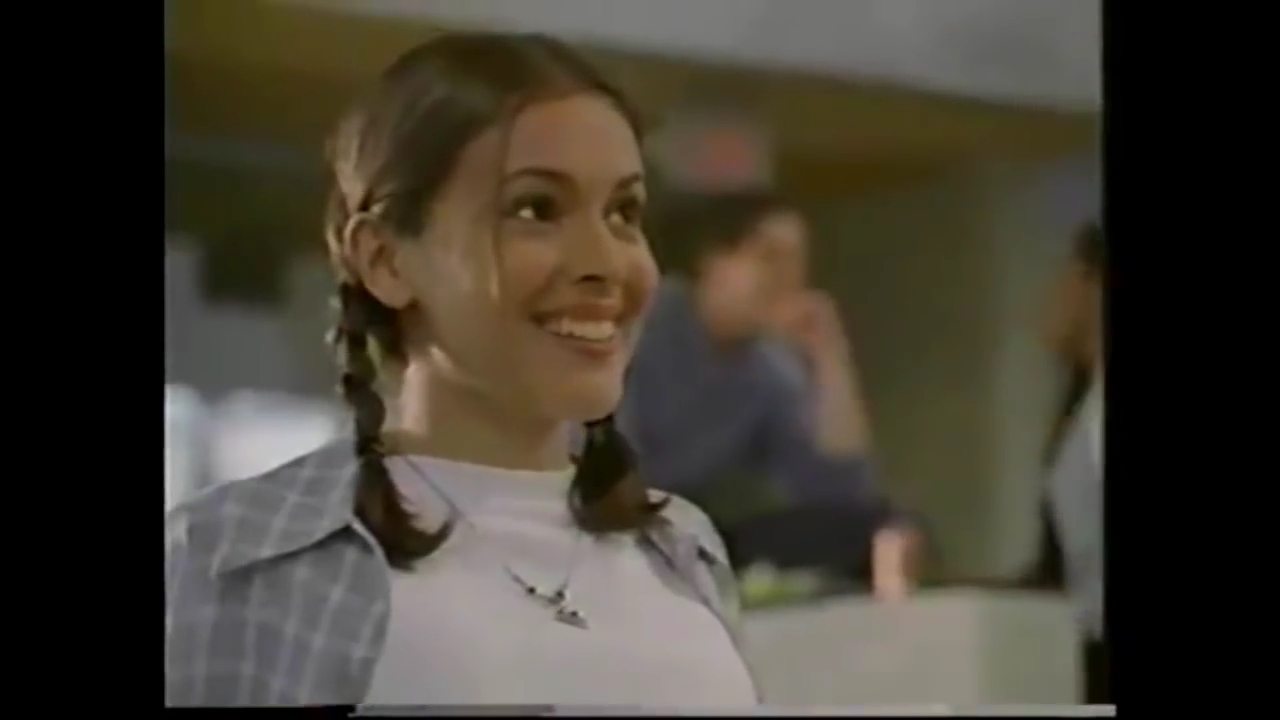 Charmed-Online-dot-NL_TheSurrogate1506.jpg