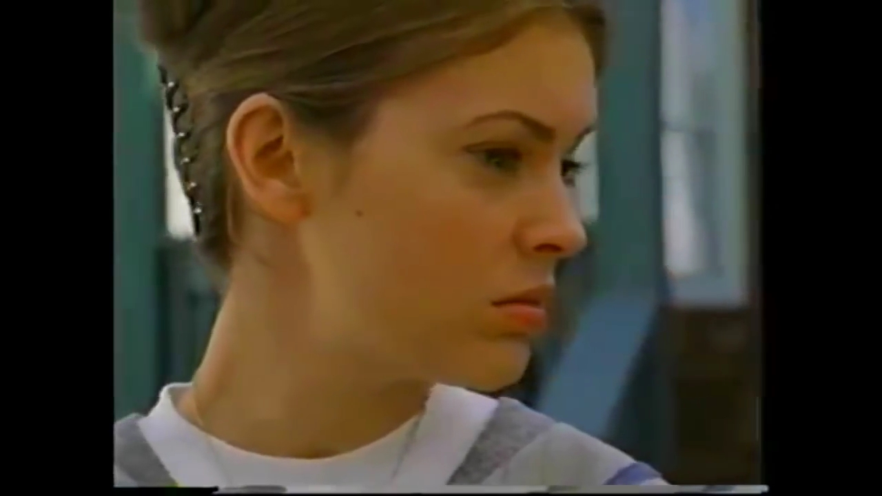 Charmed-Online-dot-NL_TheSurrogate1525.jpg