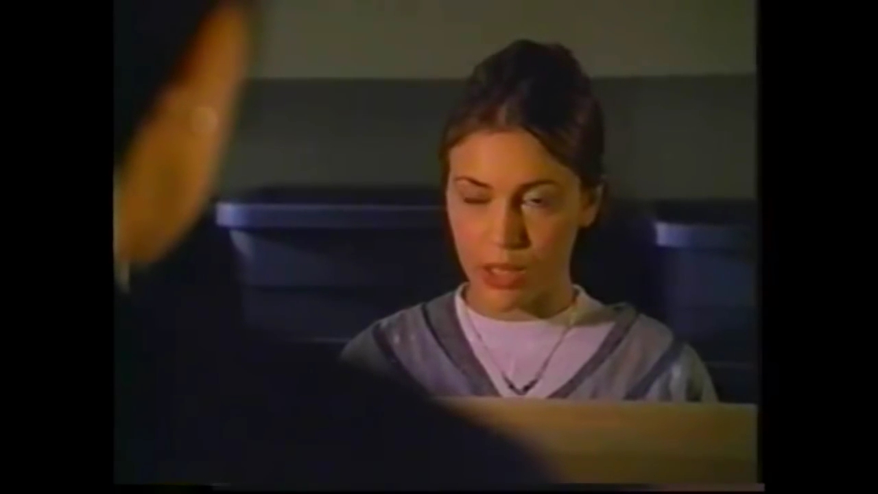 Charmed-Online-dot-NL_TheSurrogate1570.jpg