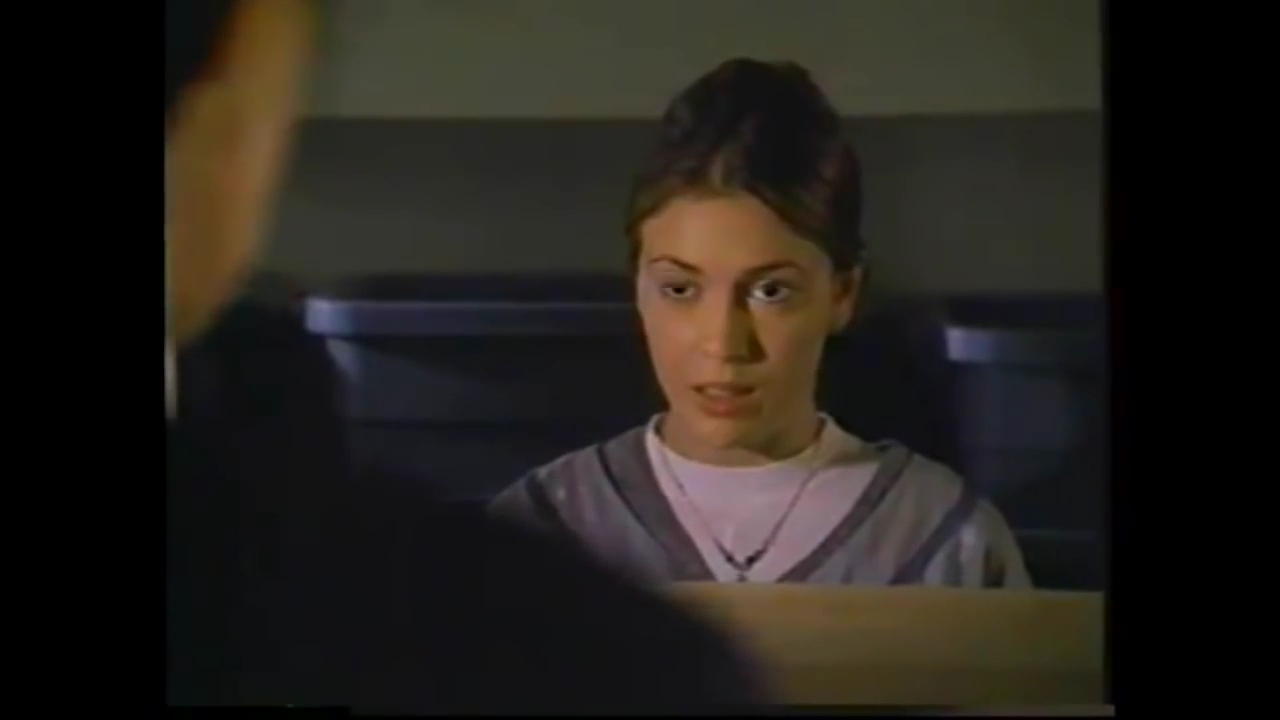 Charmed-Online-dot-NL_TheSurrogate1571.jpg