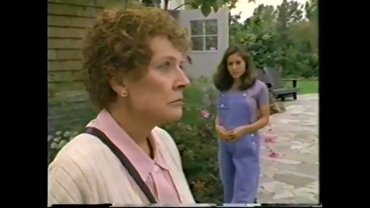 Charmed-Online-dot-NL_TheSurrogate1949.jpg
