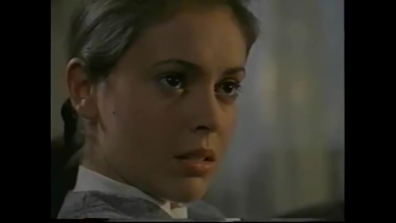 Charmed-Online-dot-NL_TheSurrogate2724.jpg