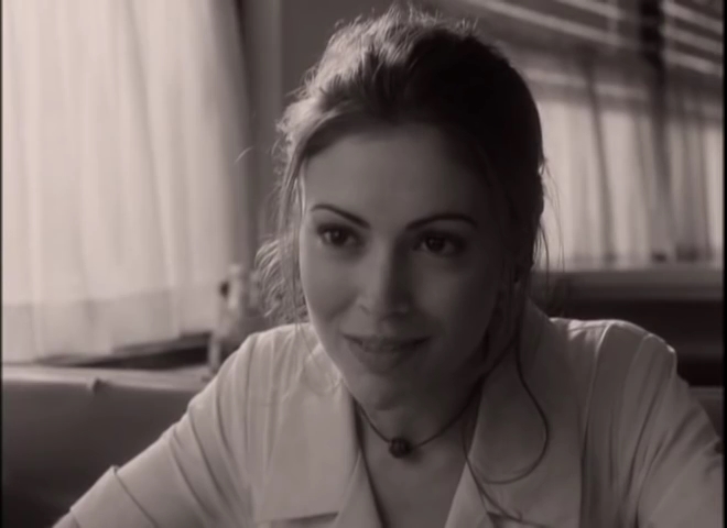 Charmed-Online-dot-nl_ToBraveAlaska0711.jpg