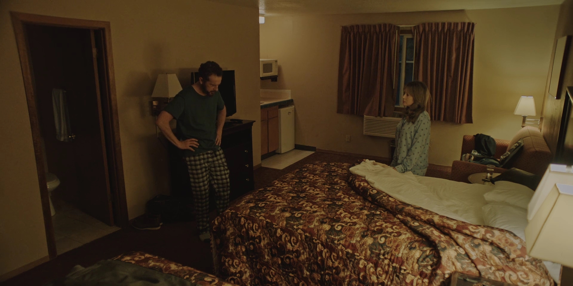 Charmed-Online-dot-nl_WhoAreYouPeople4835.jpg Charmed-Online-dot-nl_WhoAreYouPeople4835.jpg