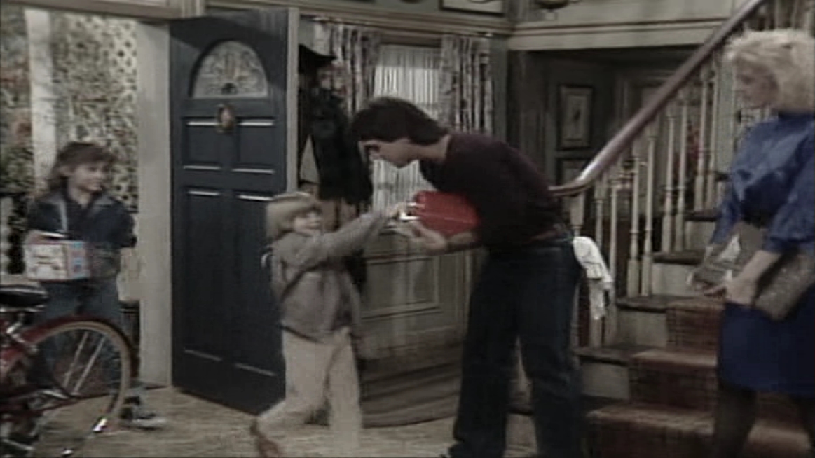 Charmed-Online_dot_nl-WhosTheBoss-S1-0418.jpg Charmed-Online_dot_nl-WhosTheBoss-S1-0418.jpg