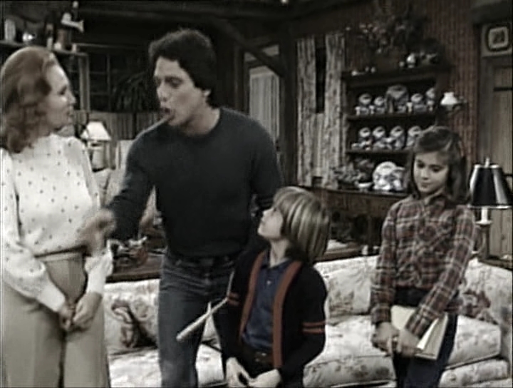 charmed-online_dot_nl-WhosTheBoss1x17-0066.jpg charmed-online_dot_nl-WhosTheBoss1x17-0066.jpg