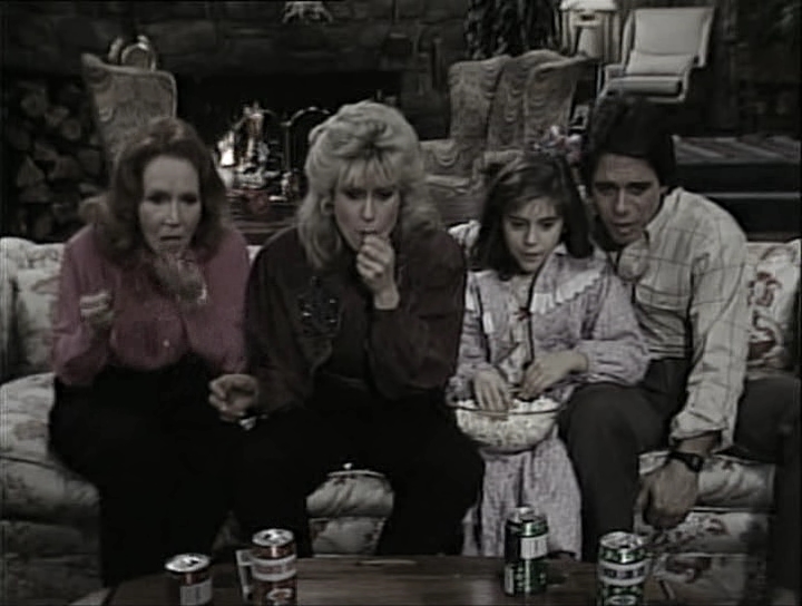 charmed-online_dot_nl-WhosTheBoss1x17-0329.jpg charmed-online_dot_nl-WhosTheBoss1x17-0329.jpg