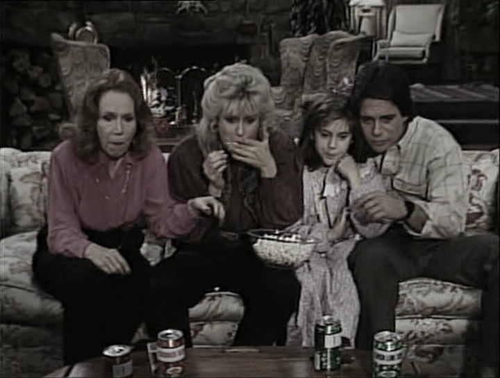 charmed-online_dot_nl-WhosTheBoss1x17-0333.jpg charmed-online_dot_nl-WhosTheBoss1x17-0333.jpg