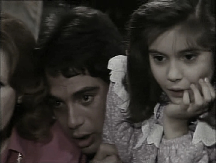 charmed-online_dot_nl-WhosTheBoss1x17-0342.jpg charmed-online_dot_nl-WhosTheBoss1x17-0342.jpg