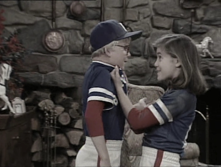 charmed-online_dot_nl-WhosTheBoss1x18-0249.jpg charmed-online_dot_nl-WhosTheBoss1x18-0249.jpg