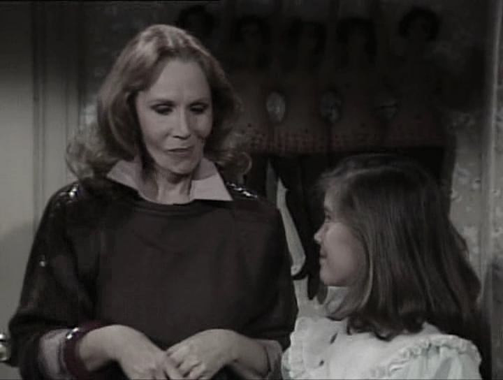 charmed-online_dot_nl-WhosTheBoss1x18-0343.jpg charmed-online_dot_nl-WhosTheBoss1x18-0343.jpg