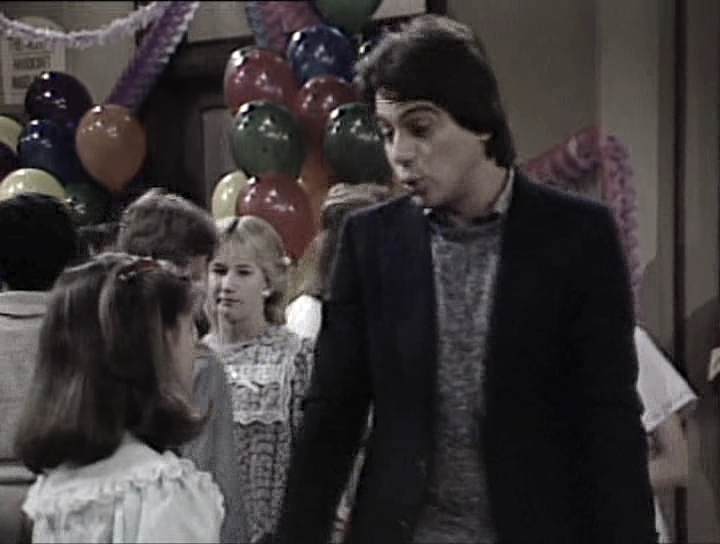 charmed-online_dot_nl-WhosTheBoss1x18-0729.jpg charmed-online_dot_nl-WhosTheBoss1x18-0729.jpg