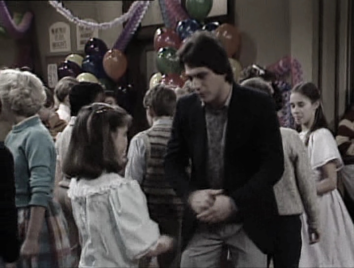 charmed-online_dot_nl-WhosTheBoss1x18-0738.jpg charmed-online_dot_nl-WhosTheBoss1x18-0738.jpg