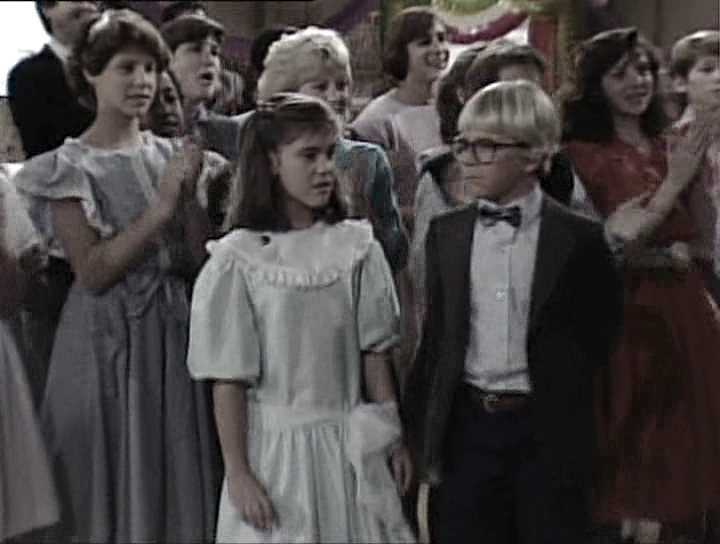 charmed-online_dot_nl-WhosTheBoss1x18-0826.jpg charmed-online_dot_nl-WhosTheBoss1x18-0826.jpg