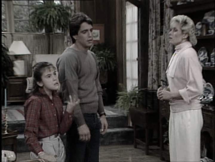 charmed-online_dot_nl-WhosTheBoss1x19-0448.jpg charmed-online_dot_nl-WhosTheBoss1x19-0448.jpg