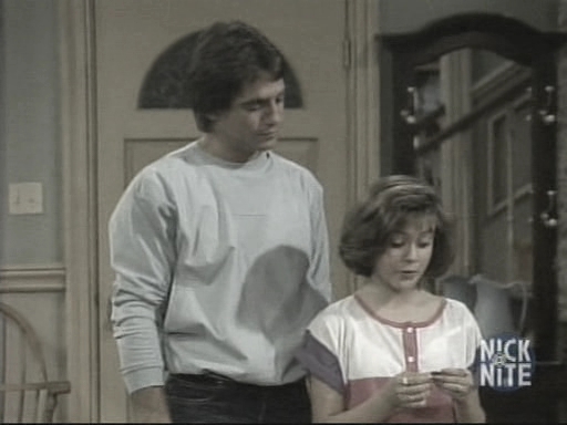 charmed-online_dot_nl-WhosTheBoss2x03-0973.jpg charmed-online_dot_nl-WhosTheBoss2x03-0973.jpg