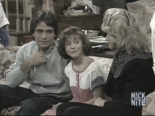 charmed-online_dot_nl-WhosTheBoss2x03-1011.jpg charmed-online_dot_nl-WhosTheBoss2x03-1011.jpg