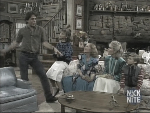 charmed-online_dot_nl-WhosTheBoss2x04-0162.jpg charmed-online_dot_nl-WhosTheBoss2x04-0162.jpg