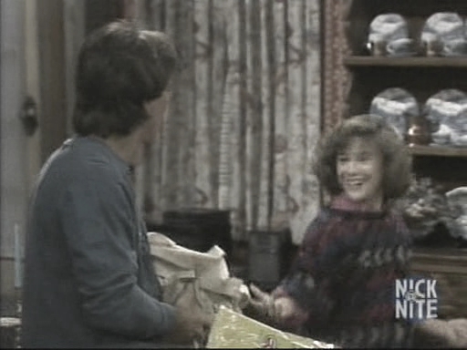 charmed-online_dot_nl-WhosTheBoss2x06-0060.jpg charmed-online_dot_nl-WhosTheBoss2x06-0060.jpg