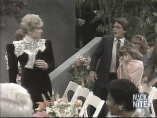 charmed-online_dot_nl-WhosTheBoss2x07-0847.jpg charmed-online_dot_nl-WhosTheBoss2x07-0847.jpg