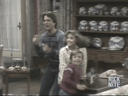 charmed-online_dot_nl-WhosTheBoss2x12-0051.jpg charmed-online_dot_nl-WhosTheBoss2x12-0051.jpg