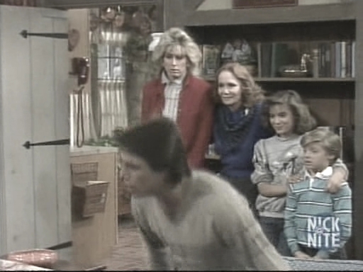 charmed-online_dot_nl-WhosTheBoss2x12-1051.jpg charmed-online_dot_nl-WhosTheBoss2x12-1051.jpg