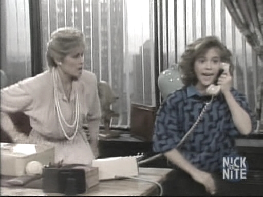 charmed-online_dot_nl-WhosTheBoss2x13-0811.jpg charmed-online_dot_nl-WhosTheBoss2x13-0811.jpg