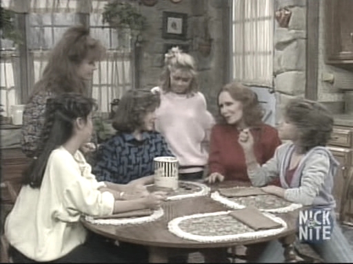 charmed-online_dot_nl-WhosTheBoss2x13-1057.jpg charmed-online_dot_nl-WhosTheBoss2x13-1057.jpg