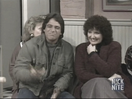 charmed-online_dot_nl-WhosTheBoss2x15-0177.jpg charmed-online_dot_nl-WhosTheBoss2x15-0177.jpg