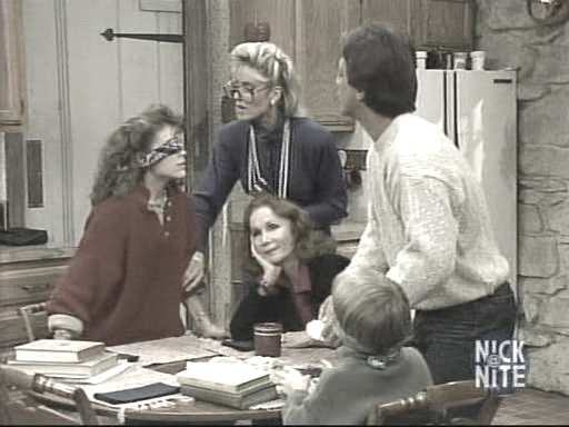 Charmed-online_dot_nl-WhosTheBoss3x04-0064.jpg Charmed-online_dot_nl-WhosTheBoss3x04-0064.jpg