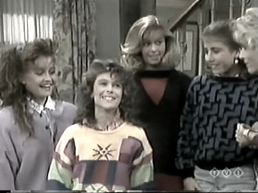 Charmed-online_dot_nl-WhosTheBoss3x05-0092.jpg Charmed-online_dot_nl-WhosTheBoss3x05-0092.jpg