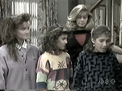 Charmed-online_dot_nl-WhosTheBoss3x05-0100.jpg Charmed-online_dot_nl-WhosTheBoss3x05-0100.jpg