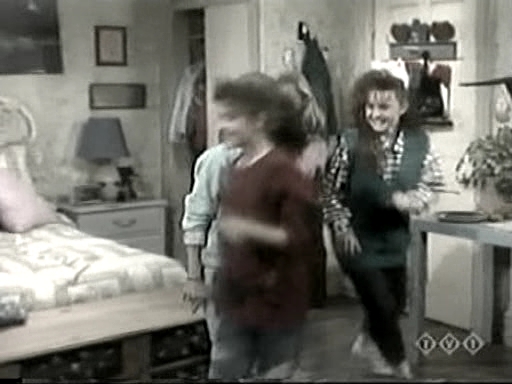 Charmed-online_dot_nl-WhosTheBoss3x05-0275.jpg Charmed-online_dot_nl-WhosTheBoss3x05-0275.jpg