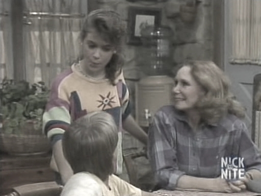 Charmed-online_dot_nl-WhosTheBoss3x07-0687.jpg Charmed-online_dot_nl-WhosTheBoss3x07-0687.jpg