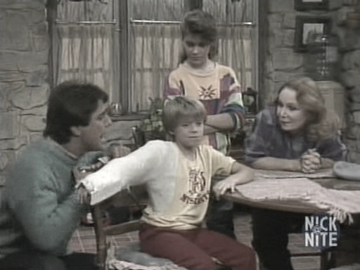 Charmed-online_dot_nl-WhosTheBoss3x07-0717.jpg Charmed-online_dot_nl-WhosTheBoss3x07-0717.jpg