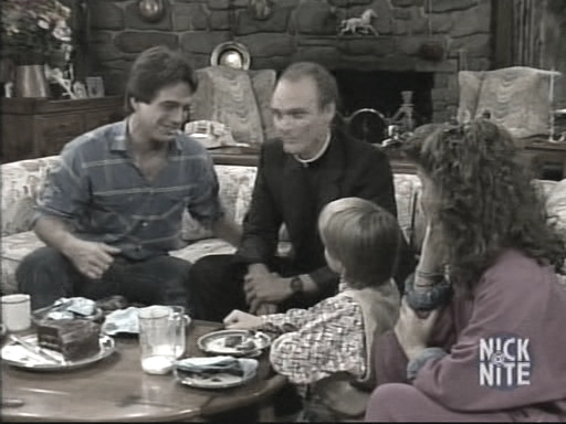 Charmed-online_dot_nl-WhosTheBoss3x09-0481.jpg Charmed-online_dot_nl-WhosTheBoss3x09-0481.jpg