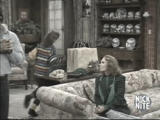 Charmed-online_dot_nl-WhosTheBoss3x10-0526.jpg Charmed-online_dot_nl-WhosTheBoss3x10-0526.jpg