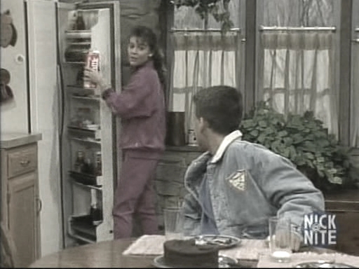 Charmed-online_dot_nl-WhosTheBoss3x10-0707.jpg Charmed-online_dot_nl-WhosTheBoss3x10-0707.jpg