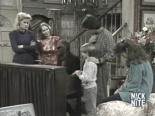 Charmed-online_dot_nl-WhosTheBoss3x16-1038.jpg Charmed-online_dot_nl-WhosTheBoss3x16-1038.jpg