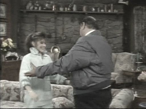 Charmed-online_dot_nl-WhosTheBoss3x19-1873.jpg Charmed-online_dot_nl-WhosTheBoss3x19-1873.jpg